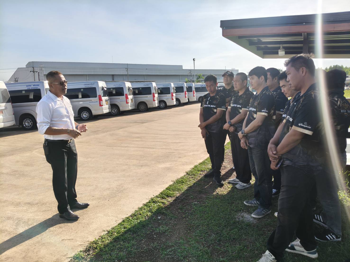 ข้อควรปฏิบัติเพื่อความปลอดภัยขณะโดยสารรถตู้และรถบัส